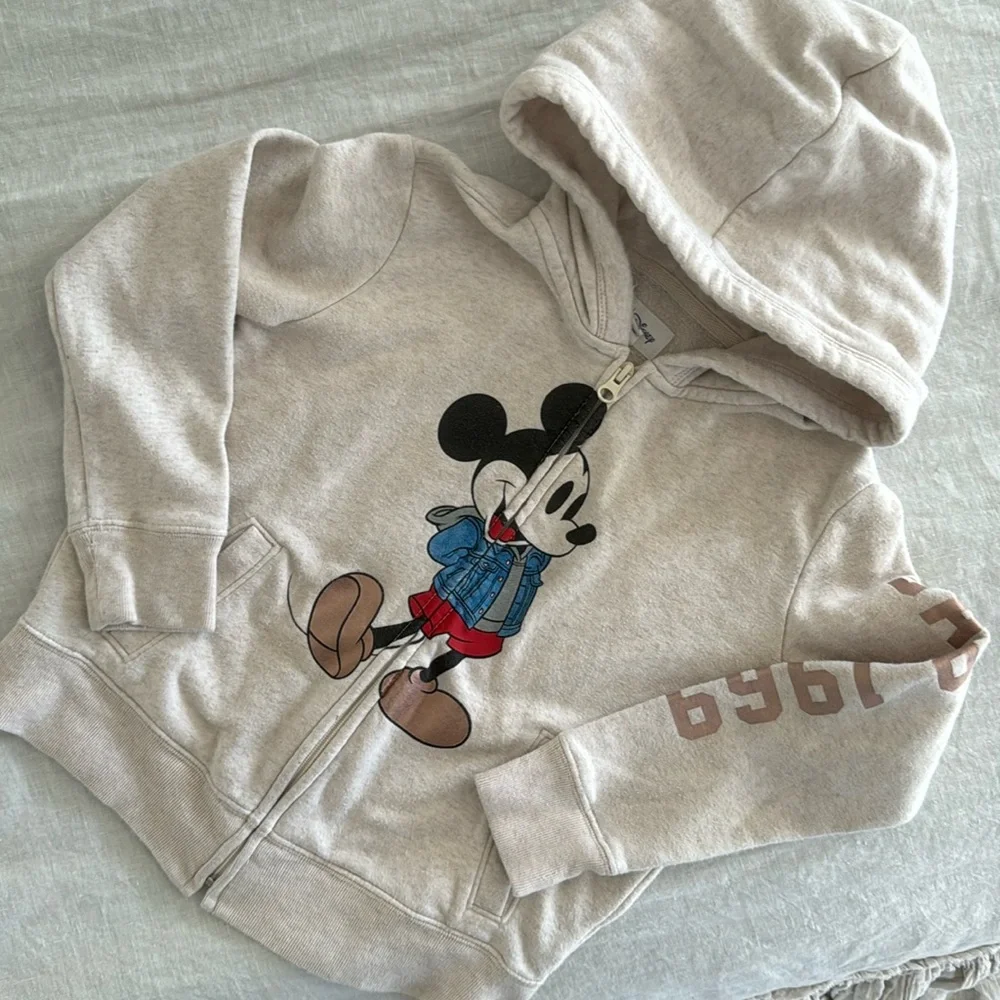 GAP disney mickey